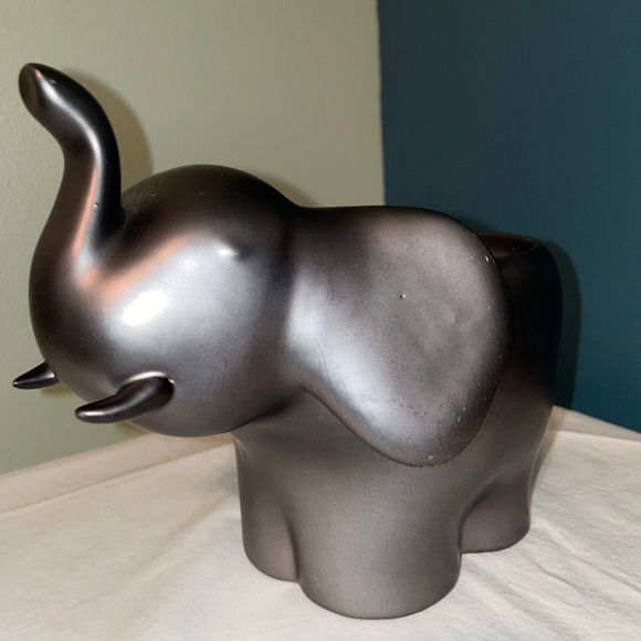 Bath & Body Works Other - Bath & Body Works Ceramic Elephant Candle Holder